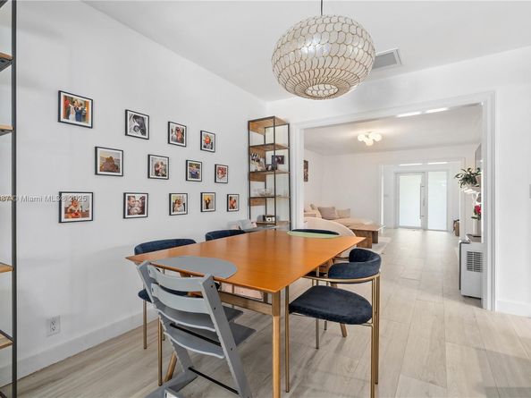 719 W 51st St, Miami Beach FL 33140
