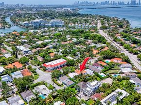 719 W 51st St, Miami Beach FL 33140