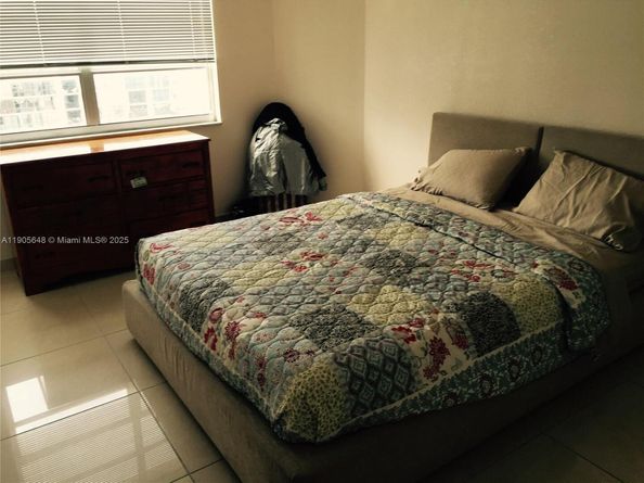 1985 S Ocean Dr 12J, Hallandale Beach FL 33009