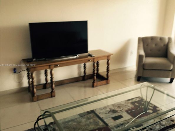 1985 S Ocean Dr 12J, Hallandale Beach FL 33009