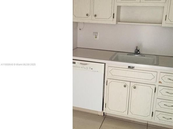 1985 S Ocean Dr 12J, Hallandale Beach FL 33009