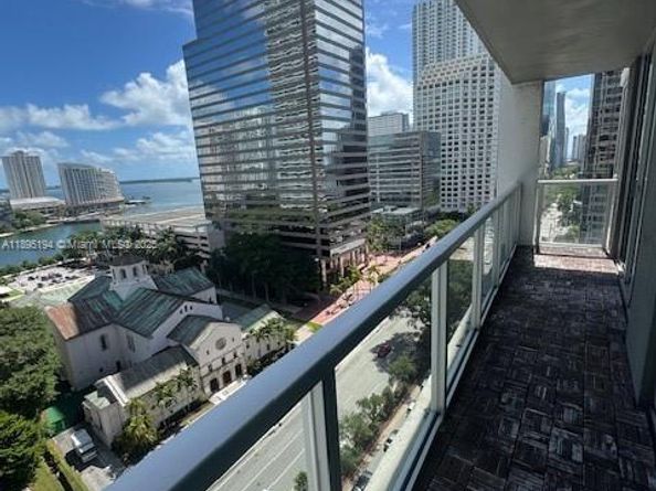 500 SE Brickell Ave 1502, Miami FL 33131
