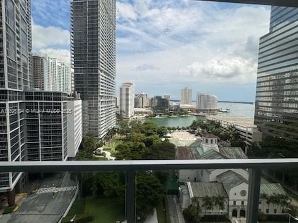 500 SE Brickell Ave 1502, Miami FL 33131