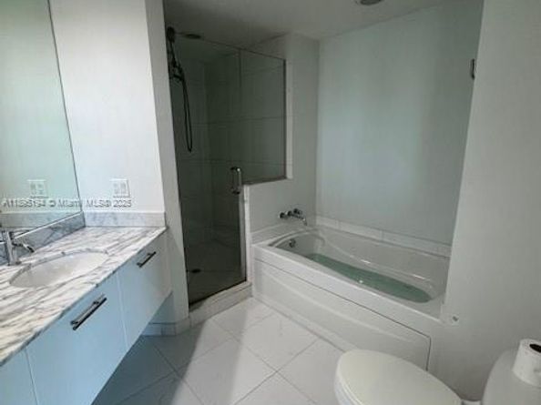 500 SE Brickell Ave 1502, Miami FL 33131