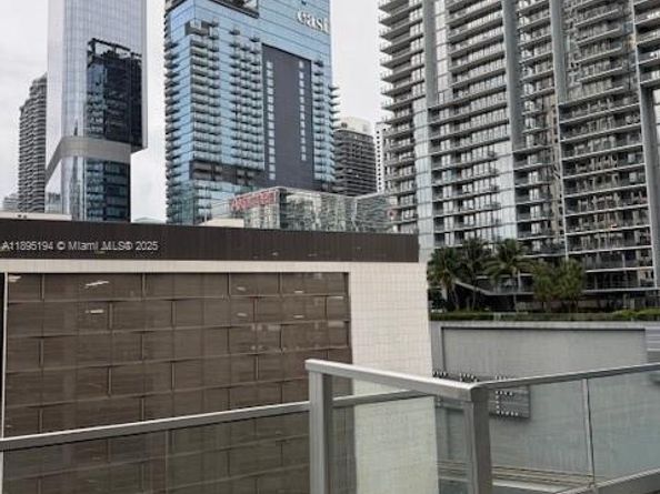 500 SE Brickell Ave 1502, Miami FL 33131