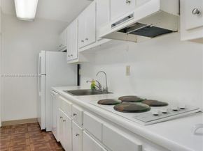 100 Lincoln Rd 607, Miami Beach FL 33139