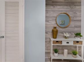 100 Lincoln Rd 607, Miami Beach FL 33139