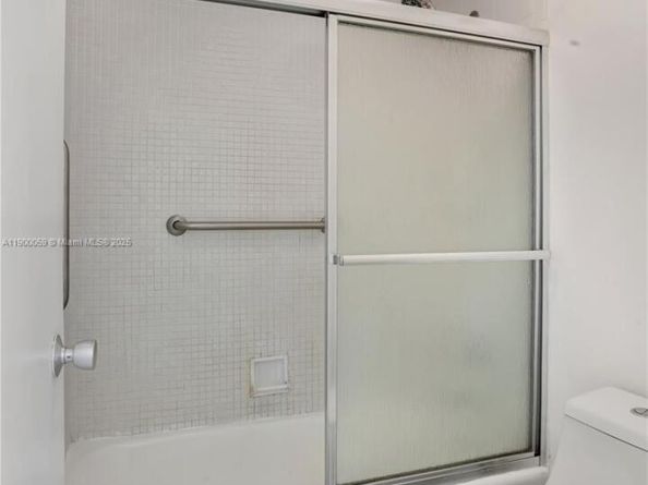 100 Lincoln Rd 607, Miami Beach FL 33139