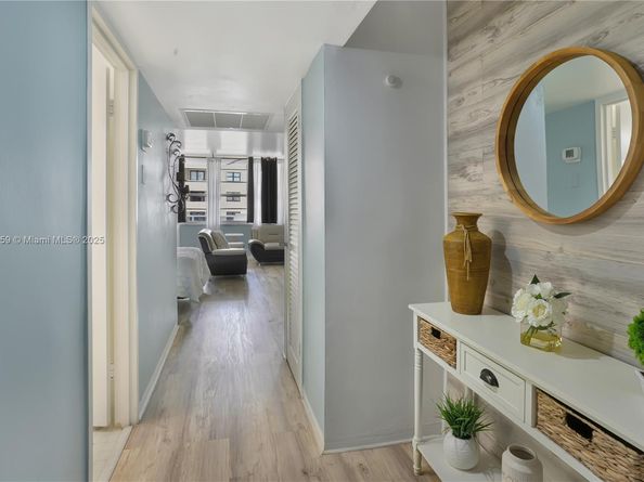 100 Lincoln Rd 607, Miami Beach FL 33139