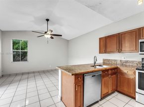 2110 NW 190th Ave, Pembroke Pines FL 33029