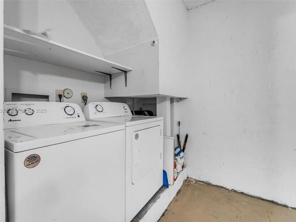 2110 NW 190th Ave, Pembroke Pines FL 33029