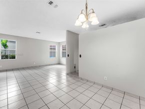 2110 NW 190th Ave, Pembroke Pines FL 33029