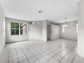 2110 NW 190th Ave, Pembroke Pines FL 33029