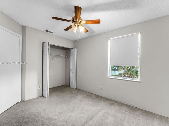 2110 NW 190th Ave, Pembroke Pines FL 33029