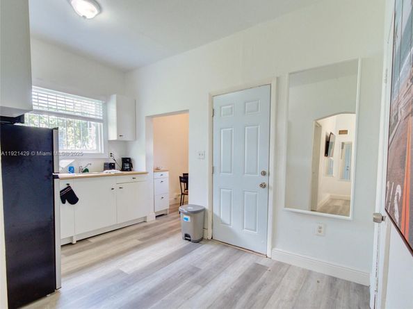 1845 NW 55th St, Miami FL 33142