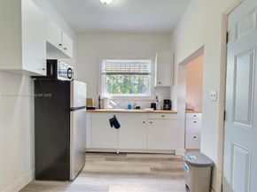 1845 NW 55th St, Miami FL 33142