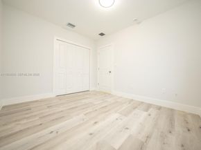 1221 NW 75th St, Miami FL 33147