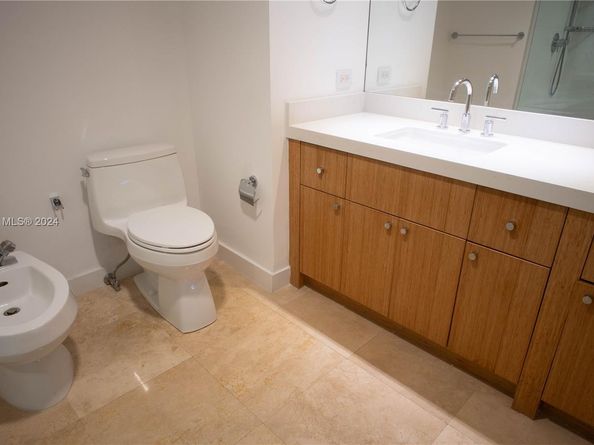 2127 Brickell Ave 1406, Miami FL 33129