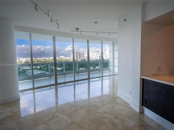 2127 Brickell Ave 1406, Miami FL 33129