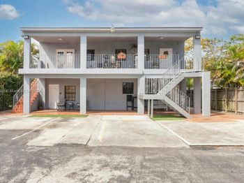 312 SW 32nd Ave