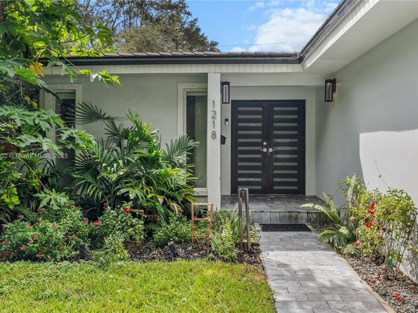 1218 Asturia Ave, Coral Gables FL 33134
