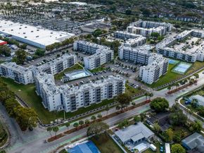 14180 SW 84th St 407G, Miami FL 33183