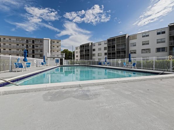 14180 SW 84th St 407G, Miami FL 33183