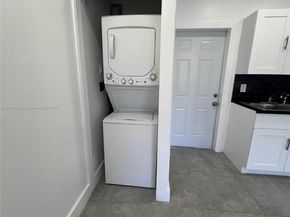 620 SW 98th Ter, Pembroke Pines FL 33025