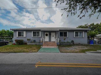 3140-42 SW 27th Ter