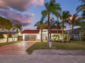 340 SE 13th Ave, Pompano Beach FL 33060