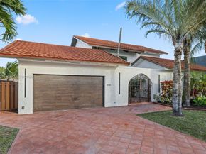 340 SE 13th Ave, Pompano Beach FL 33060