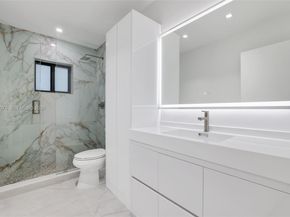 340 SE 13th Ave, Pompano Beach FL 33060