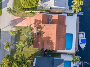 340 SE 13th Ave, Pompano Beach FL 33060