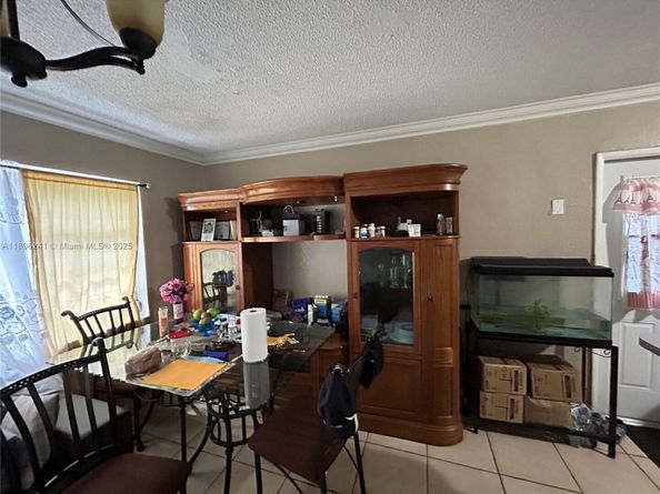 6121 Madison St, Hollywood FL 33023