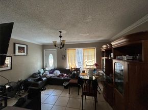 6121 Madison St, Hollywood FL 33023