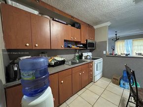 6121 Madison St, Hollywood FL 33023