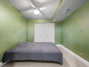 1000 Parkview Dr 1025, Hallandale Beach FL 33009