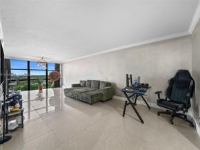 1000 Parkview Dr 1025, Hallandale Beach FL 33009