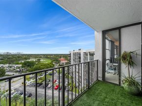 1000 Parkview Dr 1025, Hallandale Beach FL 33009