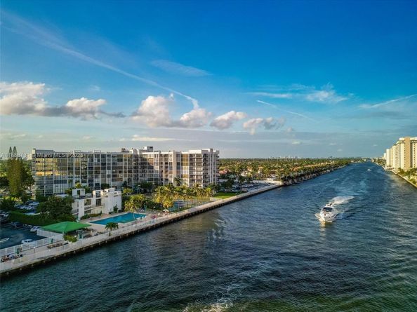 1000 Parkview Dr 1025, Hallandale Beach FL 33009