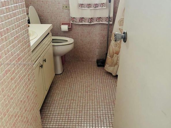 1400 SW 27th Ave 303, Miami FL 33145