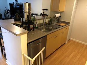 1919 Van Buren St 219A, Hollywood FL 33020