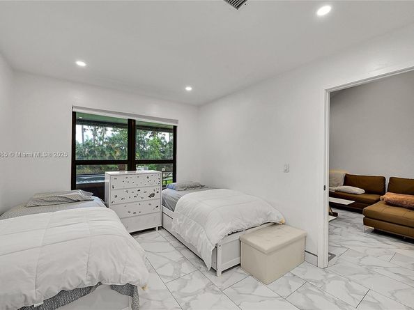 18578 Woodstream Dr, Boca Raton FL 33498