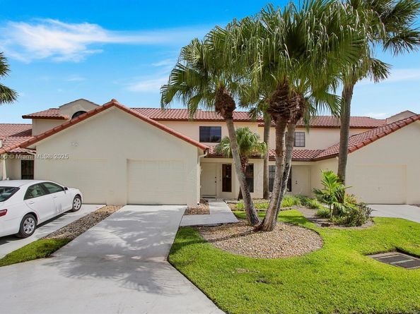 18578 Woodstream Dr, Boca Raton FL 33498
