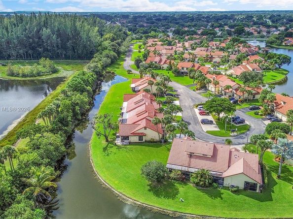 18578 Woodstream Dr, Boca Raton FL 33498