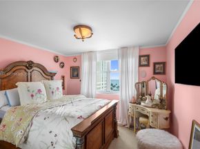 770 Claughton Island Dr 806, Miami FL 33131