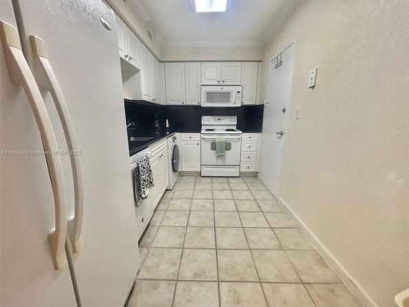 2501 S Ocean Dr 433, Hollywood FL 33019