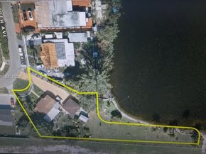 20501 NW 30th Ave, Miami Gardens FL 33056