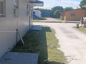 1140 NW 9th St, Homestead FL 33030