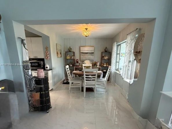 4713 Holly Dr, Tamarac FL 33319